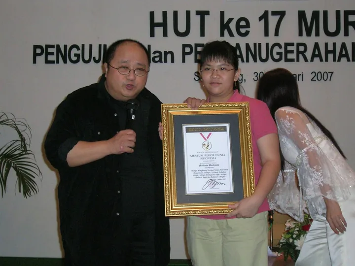 Penganugerahan rekor MURI, Semarang 2007, foto 6
