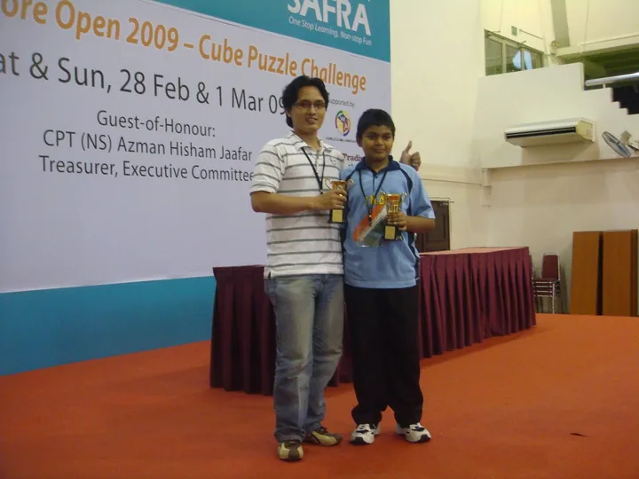 Kompetisi speedcubing Singapore Open 2009, foto 2